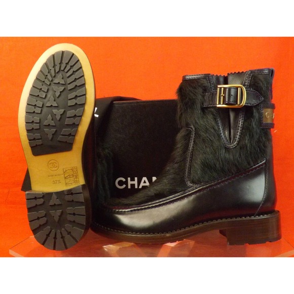 NIB CHANEL NAVY BLUE LEATHER REAL FUR PLATED BELTED BUCKLE BOOTS 37.5 7 $2K - Picture 11 of 12